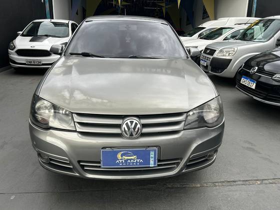 VOLKSWAGEN GOLF 1.6 MI SPORTLINE 8V FLEX 4P MANUAL VOLKSWAGEN GOLF 1.6 MI SPORTLINE 8V FLEX 4P MANUAL